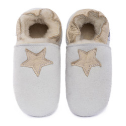 White woolen slippers, cream star