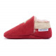 Red woolen slippers, beige star