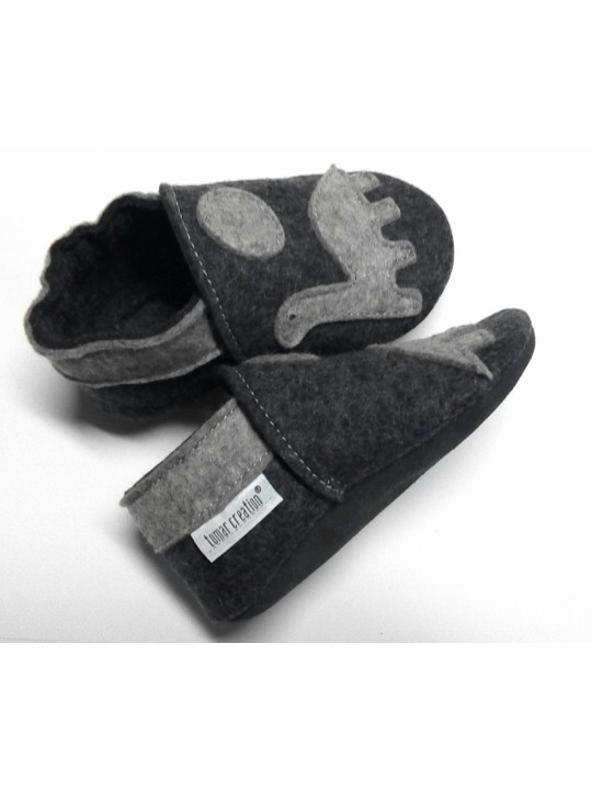 Anthracite gray natural merino felt slippers - dinosaur