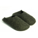 Soft natural boiled wool slippers in anthracite gray