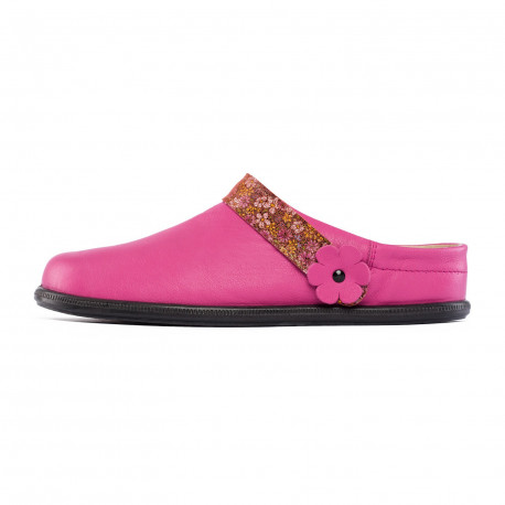 Barefoot shoes with biodegradable sole