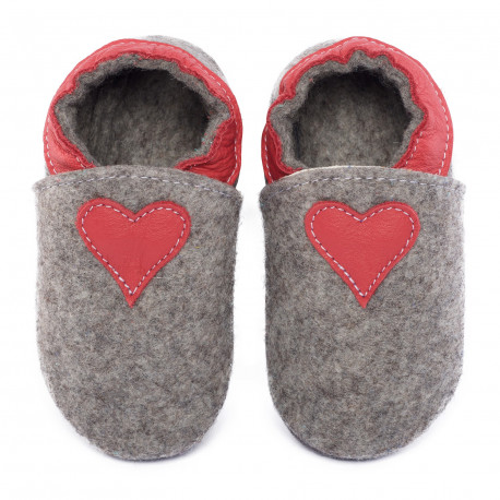 slippers made of 100% natural merino wool
