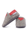 slippers made of 100% natural merino wool