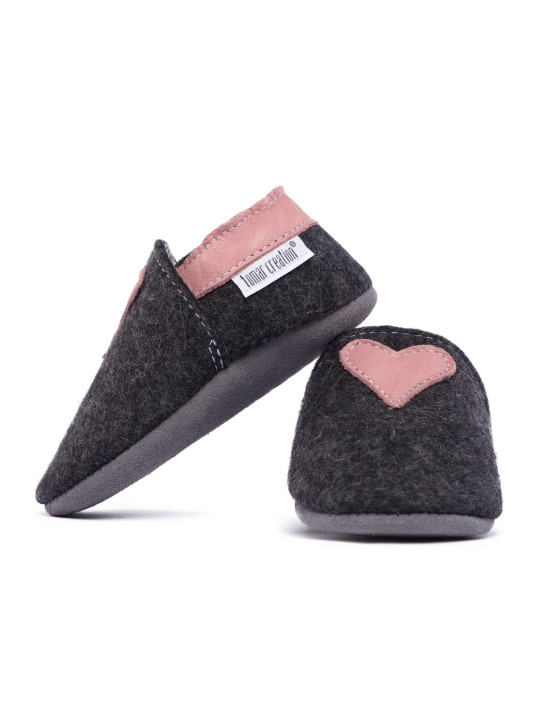 Chaussons en mérinos - noir avec coeur cameo