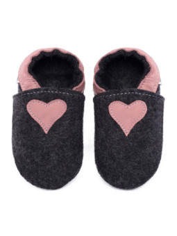 Merino slippers - black with heart - cameo
