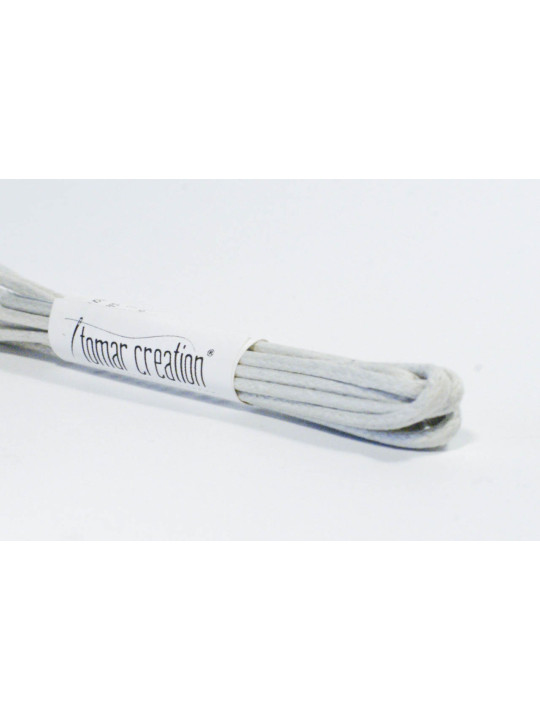 Lacets ronds blancs
