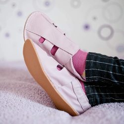 Barefoot sandále Classic👣 👉🏻 mäkká a kvalitná koža 👉🏻 podrážka z tenkej gumy #tomarcreation #barefootshoes #vyrobenenaslovensku #handmade #barefootsandals